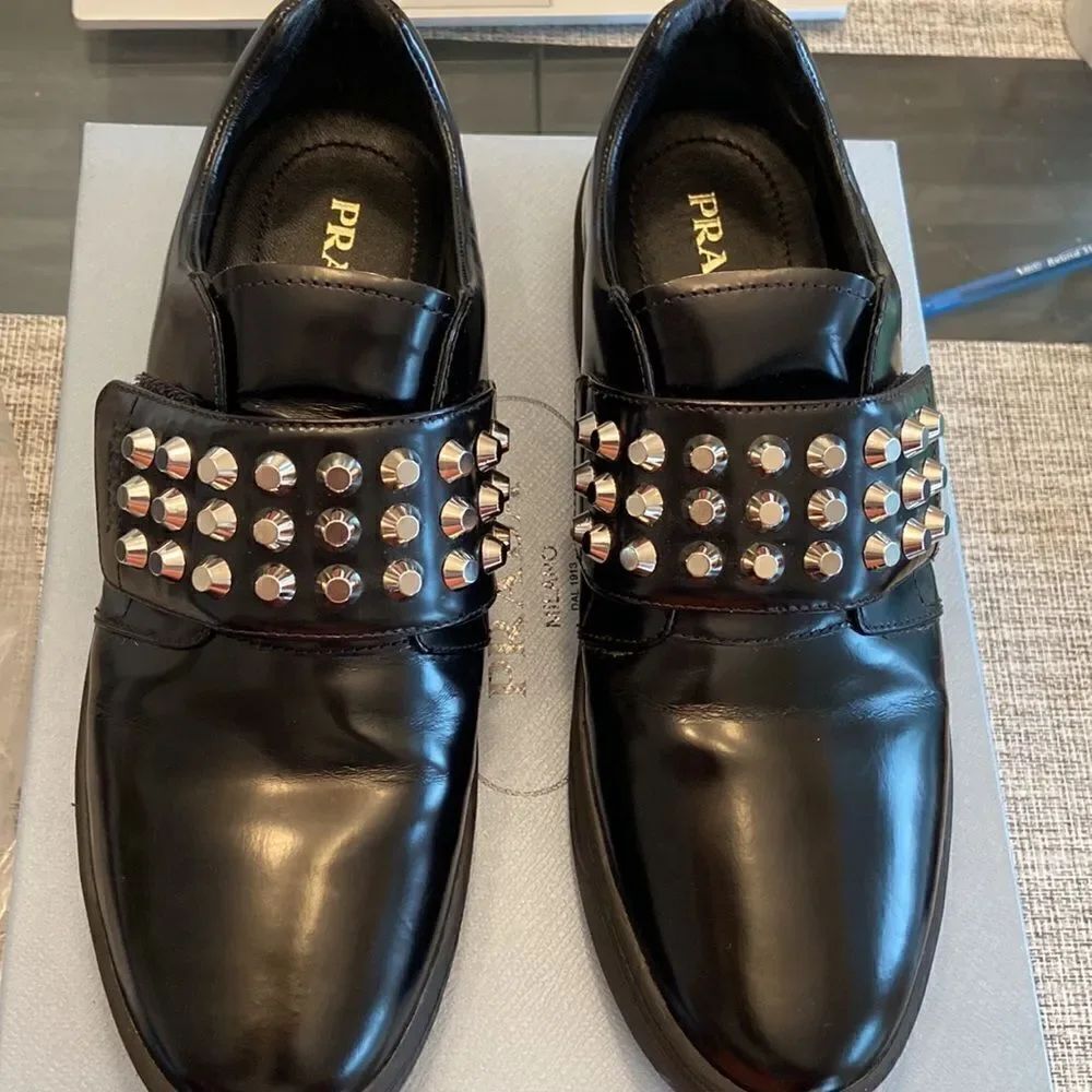 Prada Black leather sneakers Velcro closure and Silver details Sz 40 (9.5/10)